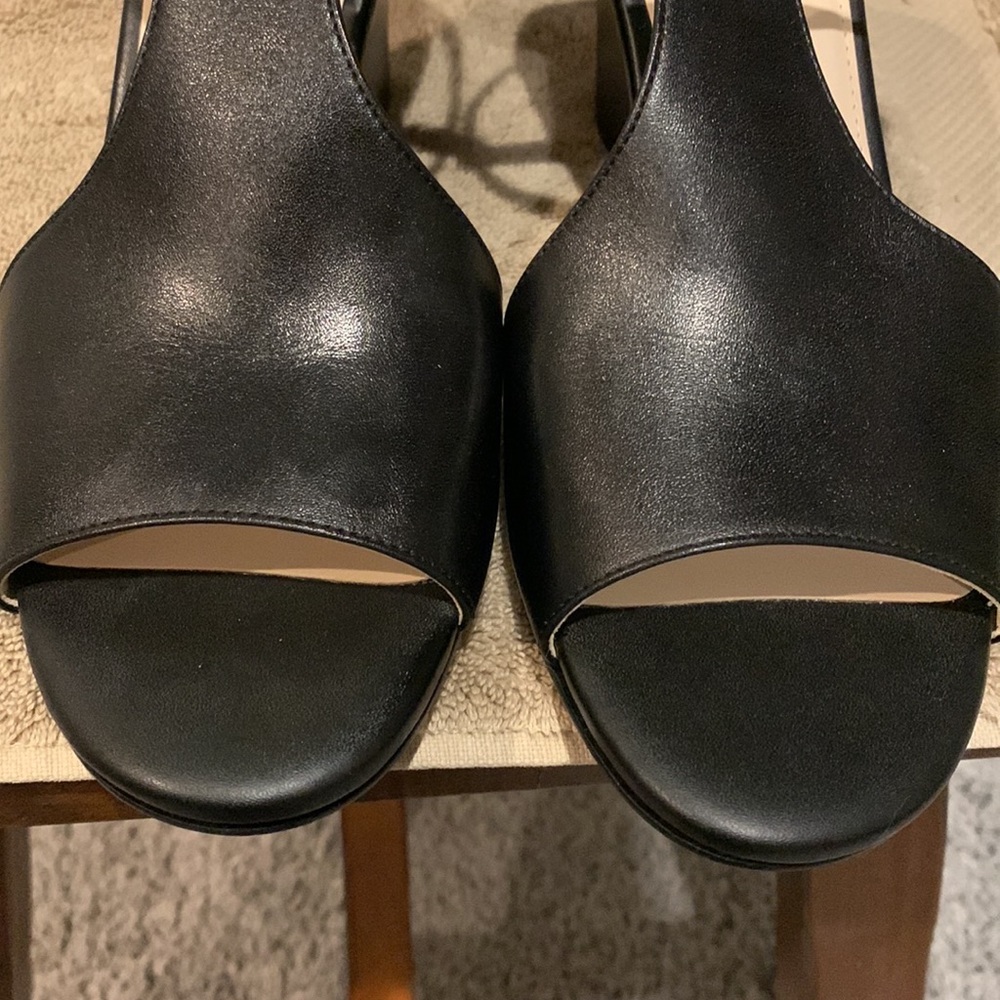 Cole Haan Black Leather Sandals - Size 9 - Picture 4 of 13
